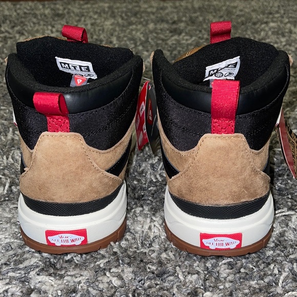 New VANS Ultrarange EXO Hi MTE-1 in Dachshund / Black - Picture 6 of 16